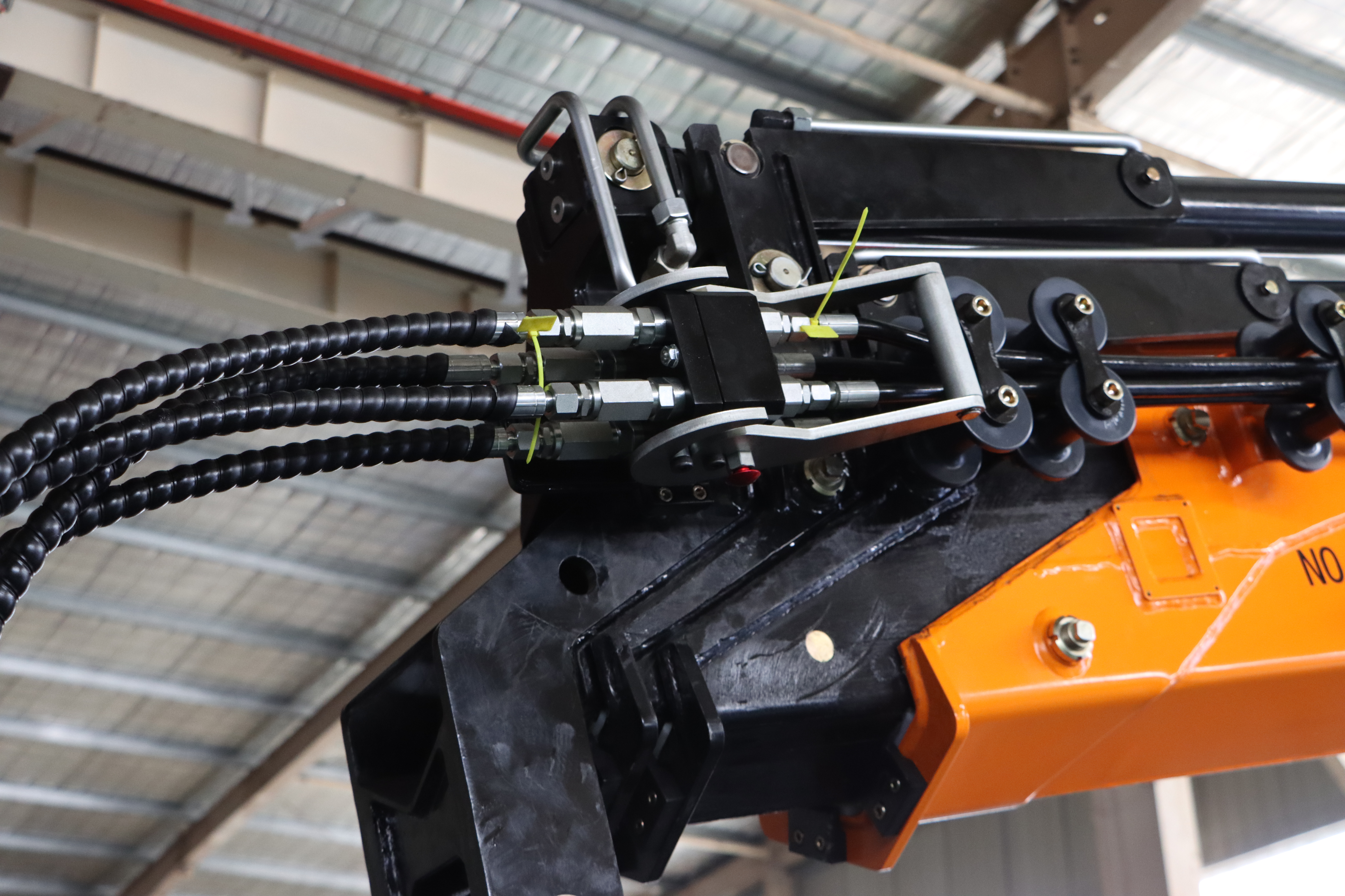 bob-lift-brick-grabber 6D3F114BE9C846AA92129F686B337FFE