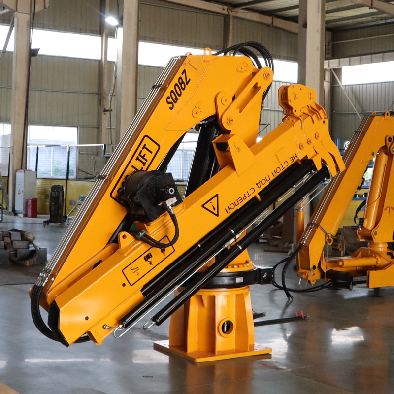 The Industrial Aesthetics of BOB-LIFT 8-ton Marine Crane