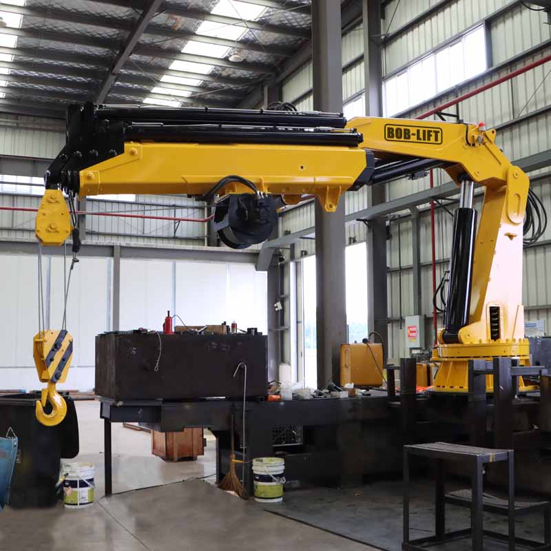 BOB-LIFT 12-ton Knuckle Boom Marine Crane - The Engineering Weapon for Conquering The Ocean
